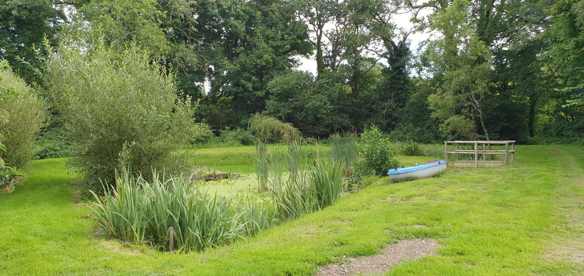 Budget Stay, In Lovely Private Setting With Rustic Charm, Log Burner, Fire Pit, Campers Kitchen & Eco Loo No Bedding Supplied Narberth Exterior foto